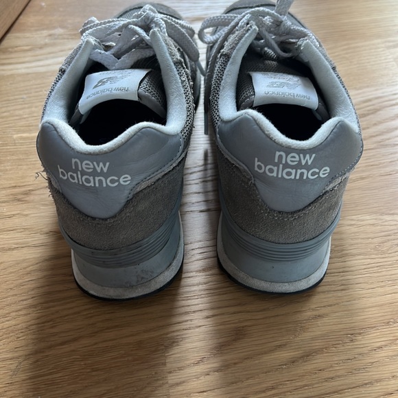 New Balance 574 - Picture 2 of 5